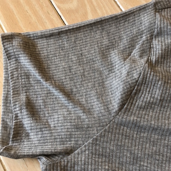 NWT high end grey rib short sleeve plus size tunic - Picture 4 of 7